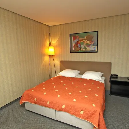 Hotel Sandija 3*